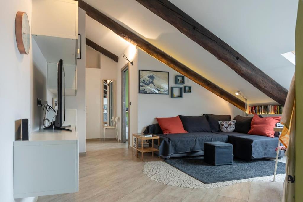 Cozy Attic In The City Center Turin Exteriör bild